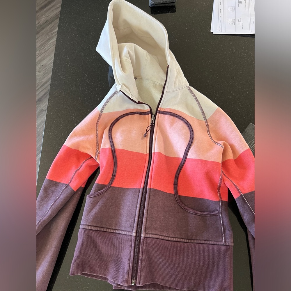 Lululemon Scuba